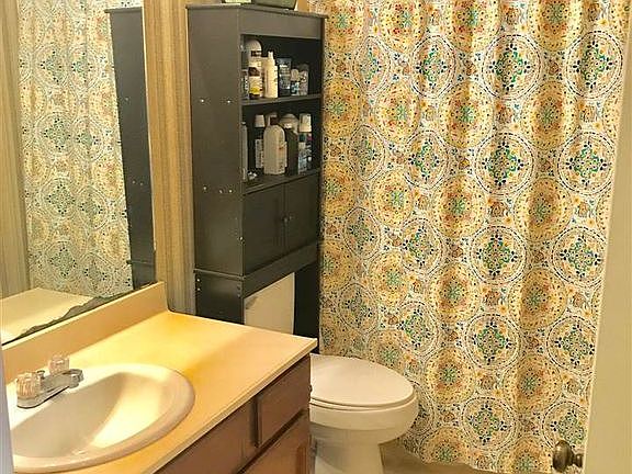 3rd image of 1098 Park Meadow Dr