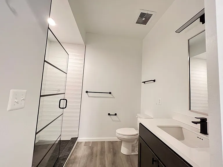 725 W Pratt St. — Photo 67