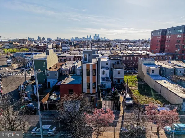 2440 E Harold St, Philadelphia, PA 19125