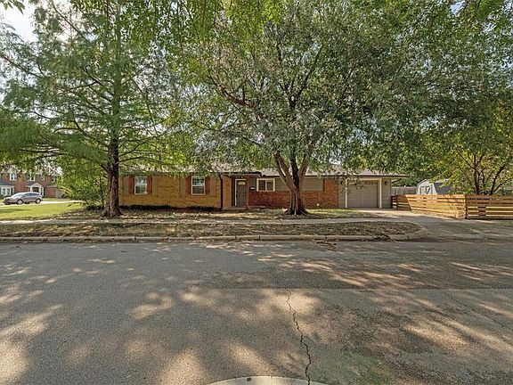 4th image of 4705 N Miller Ave