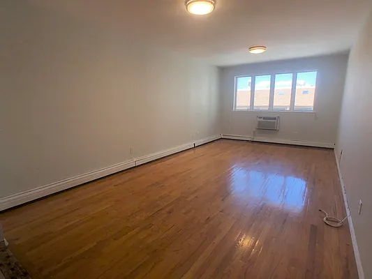 Rented by Highline Residential | media 17