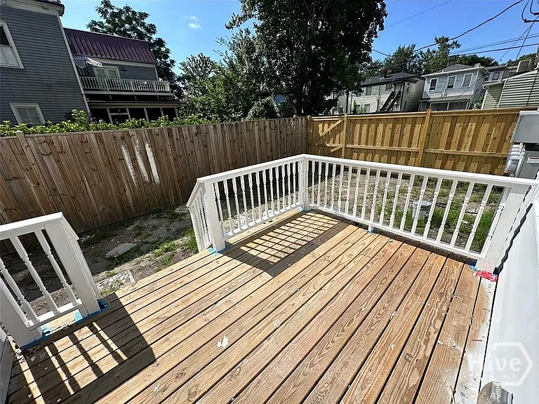 221 W Duffy St #A1 — Photo 13