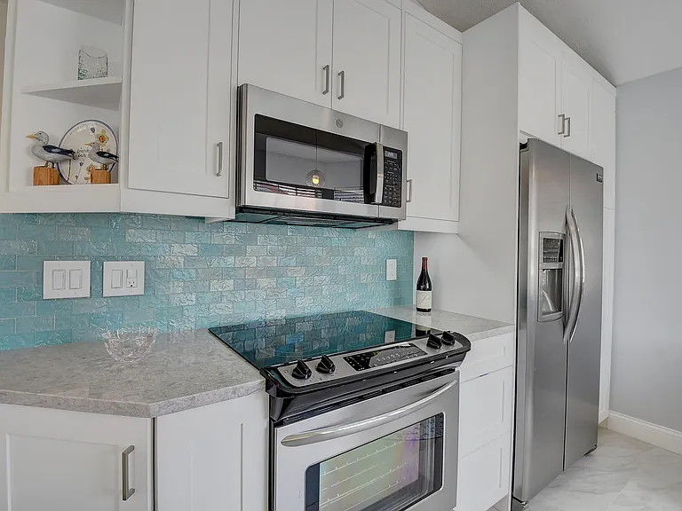 7657 Lexington Club Blvd #C — Photo 12