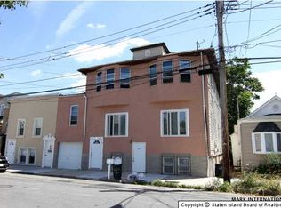 28 Hett Ave, Staten Island, NY 10306