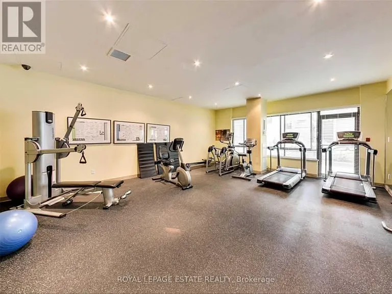 195 Saint Patrick St #Penthouse 6 — Photo 10