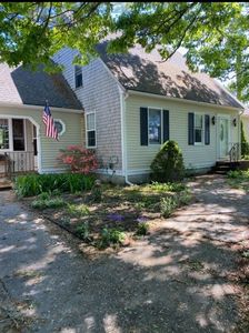 51 Nye Ln, Bourne, MA, 02532