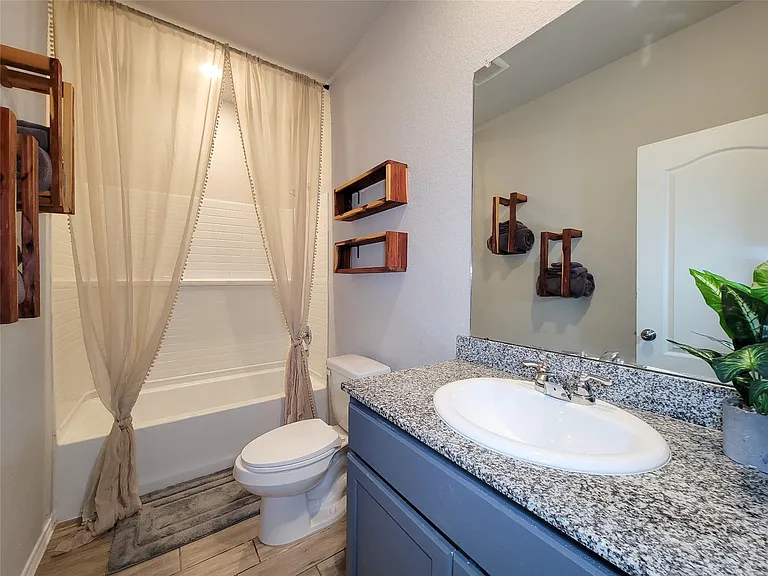 24802 Winema Woods Ln — Photo 24