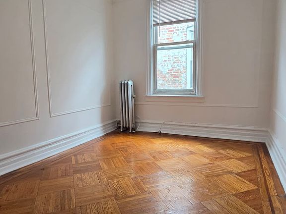 4th image of 339 Midwood St #3