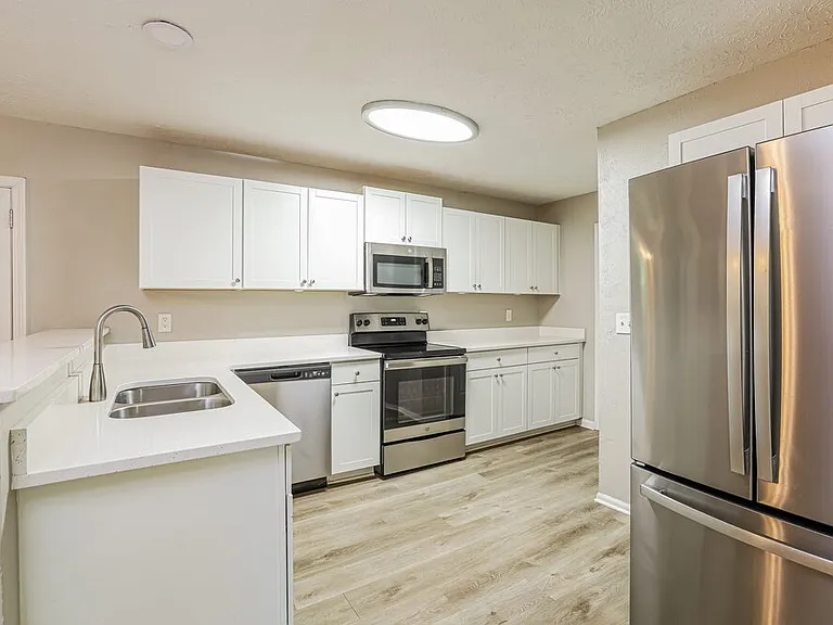 4839 W Lake Way — Photo 6