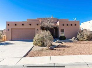 2017 San Patricio Loop, Las Cruces, NM 88011