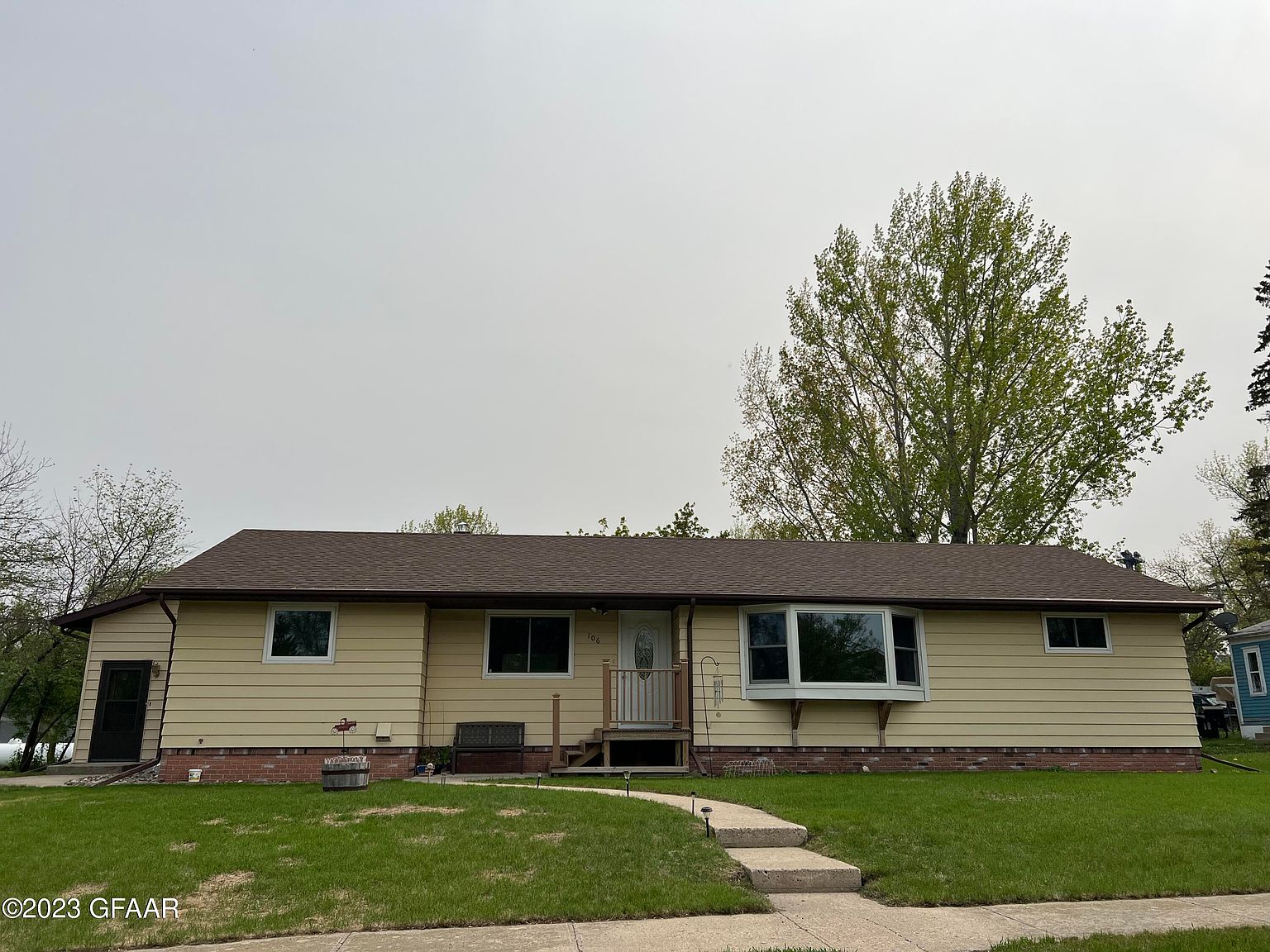 106 5th St E, Finley, ND 58230 MLS 23379 Zillow