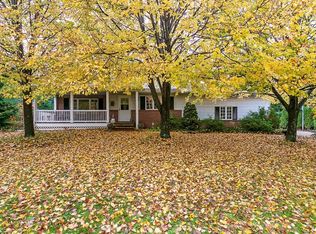 11690 Pinewood Trl, Chesterland, OH 44026