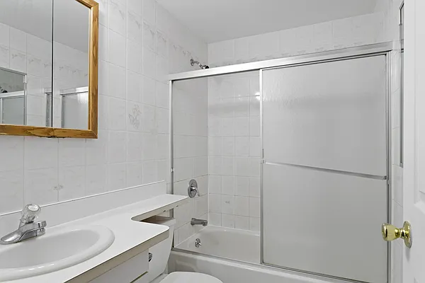 Rented by REAL New York | media 15