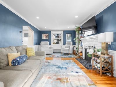 242 Willow St, West Roxbury, MA, 02132