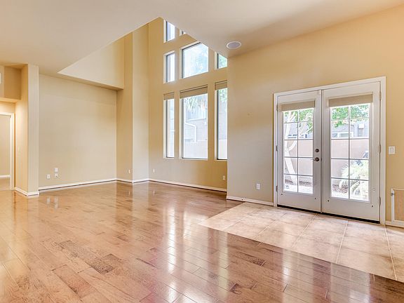 4th image of 4430 22nd St #8