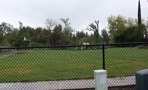 2nd image of 486 Kennwood Dr