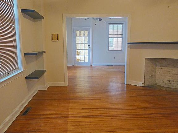 3rd image of 8 Church St #10