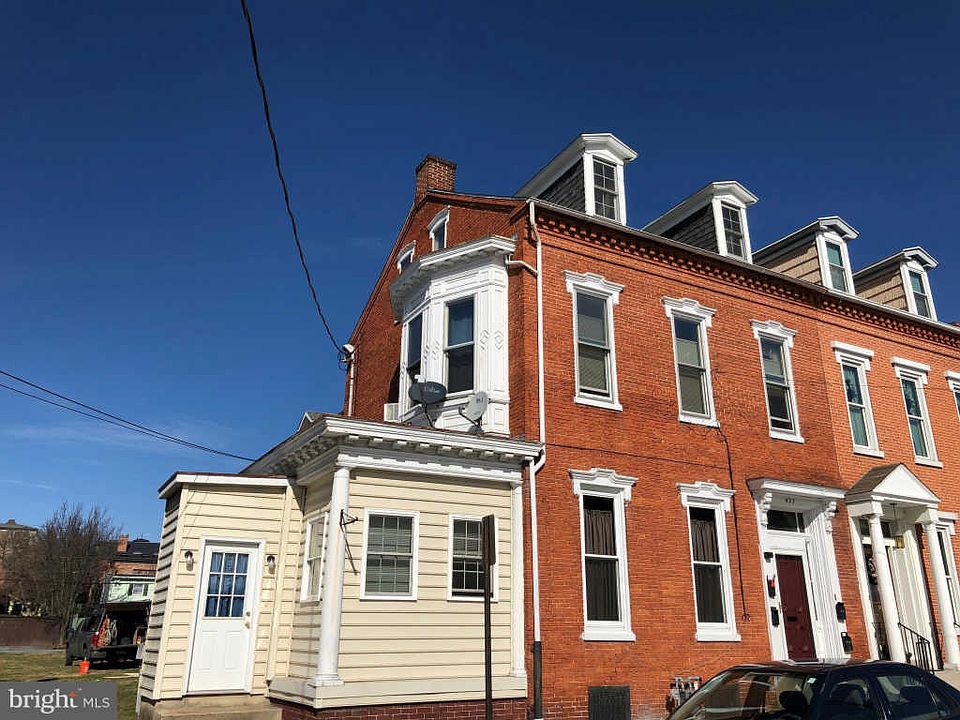 2nd image of 433 Walnut St