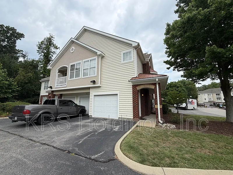 713 Windy Way #103