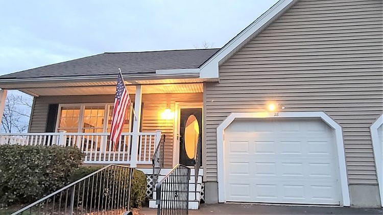 1st image of 28 Christine Dr #28