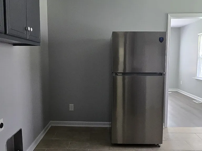 1107 Meadow St S — Photo 7