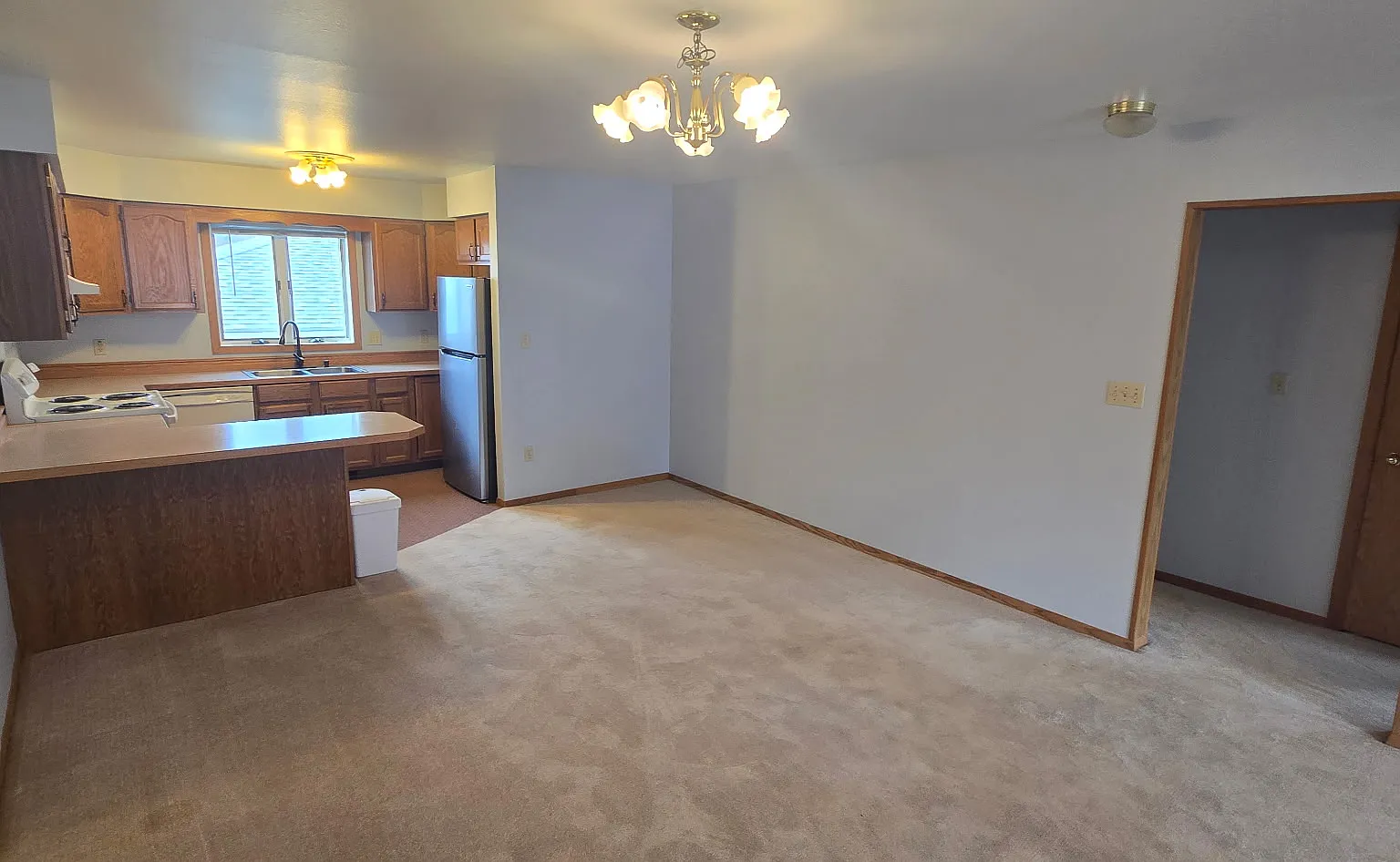 2 bed, 900 sqft, $1,250 — Photo 1