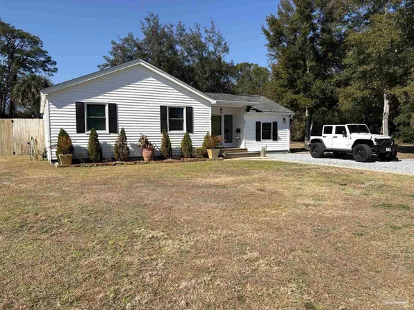 615 Sheppard Dr, Pensacola, FL 32507