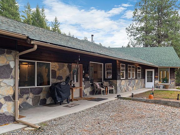 3rd image of 1720 River Rd