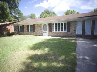 209 Gardenia St, Summerville, SC 29483