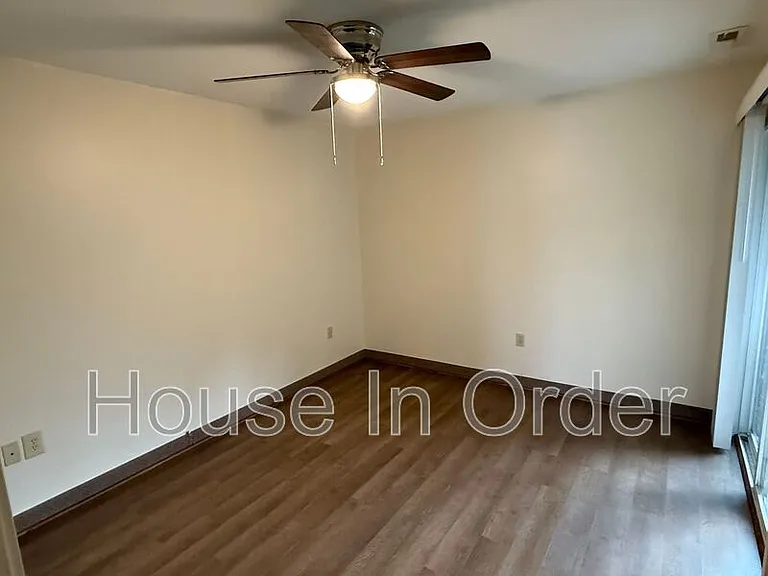 59 Mulberry St #202 — Photo 8