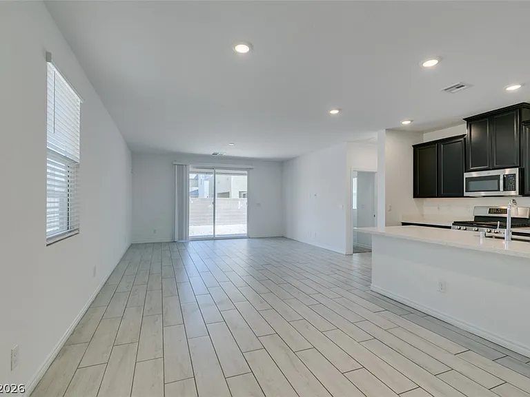 6858 Greensmen Ave — Photo 7