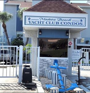 323 Rex Pl APT G, Madeira Beach, FL, 33708