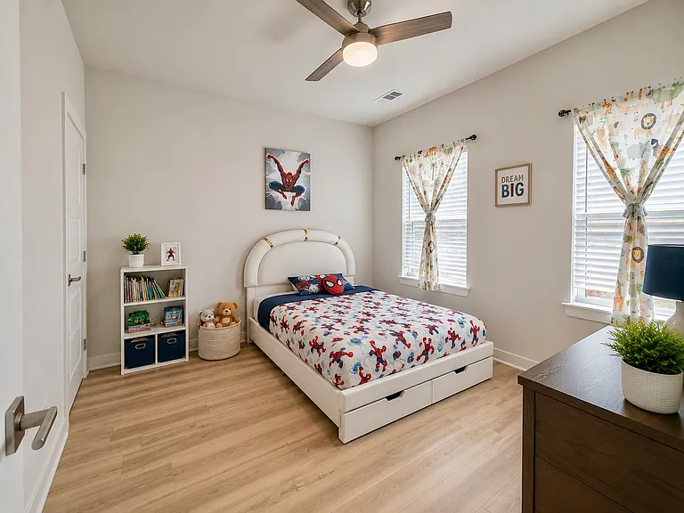 4001 Oglethorpe Dr — Photo 14