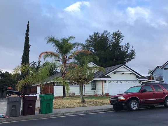 3rd image of 15861 Nan Ave