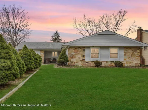 605 Line Rd, Aberdeen, NJ 07747