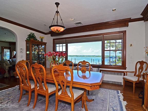 5th image of 1930 Bay Blvd