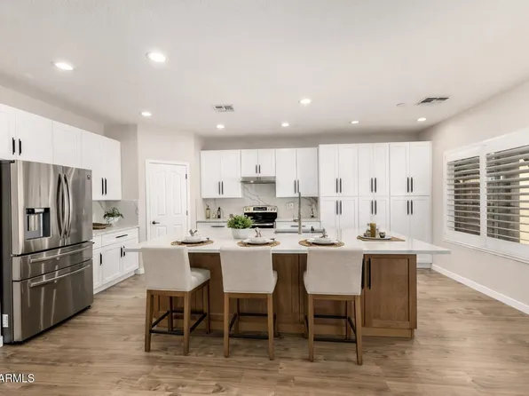 15998 W BECKER Lane, Surprise, AZ 85379