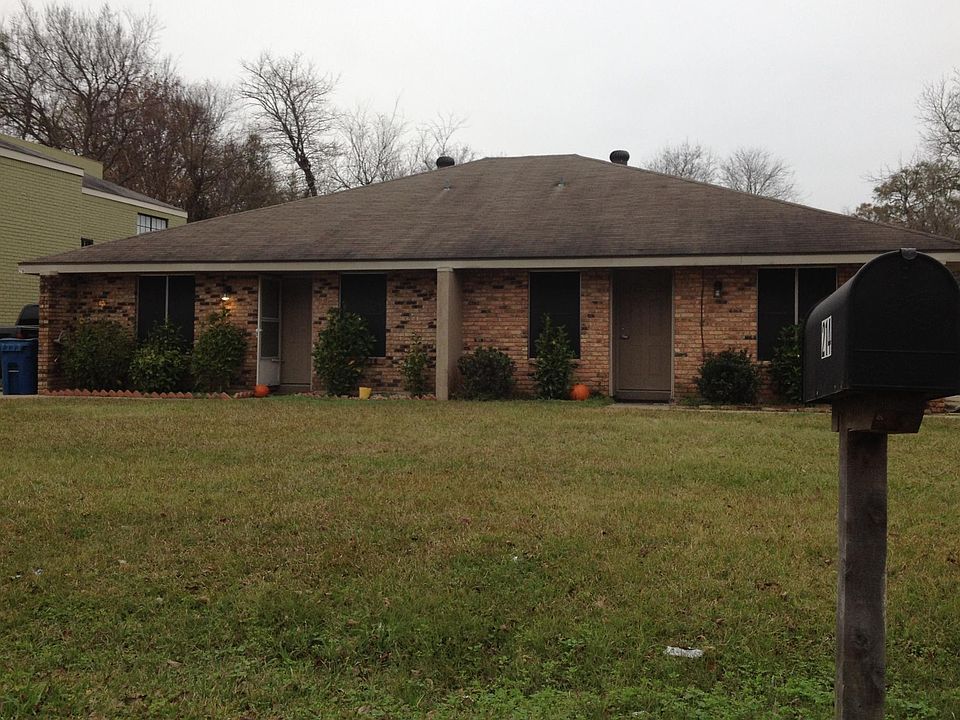 1st image of 216 Ryder Dr