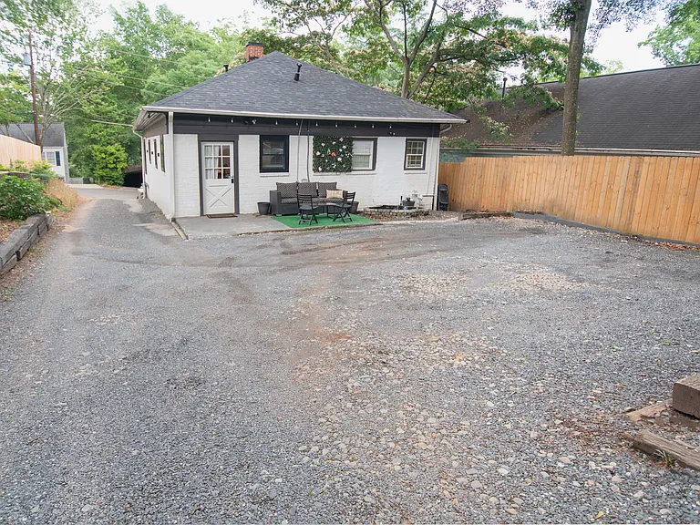 455 E Side Ave — Photo 58