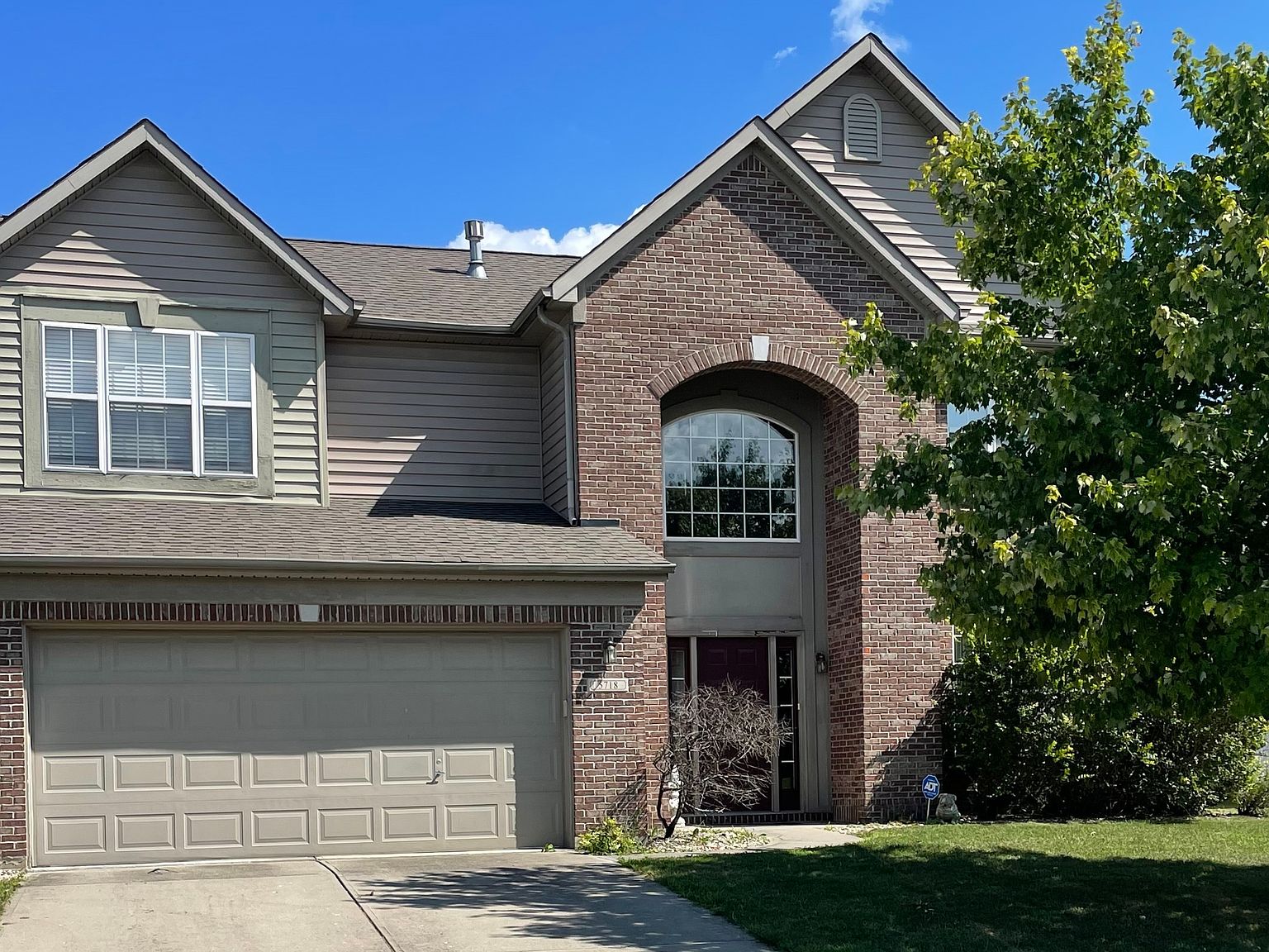 5718 Columbia Cir, Greenwood, IN 46142 Zillow