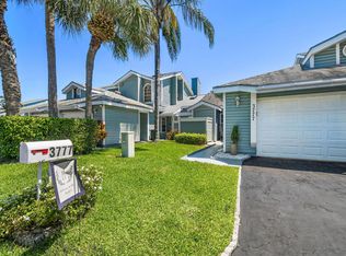 3777 Island Club Cir, Lake Worth, FL 33462