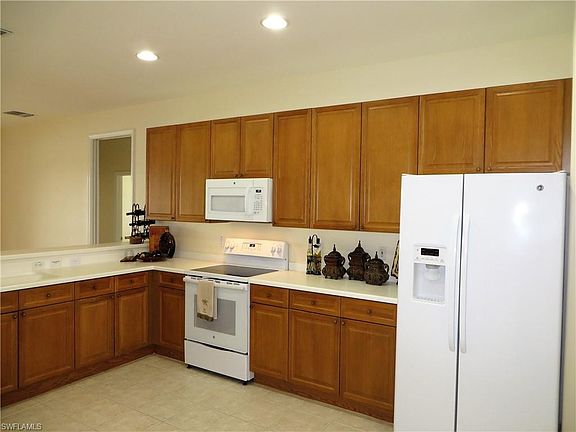4th image of 11173 Lakeland Cir