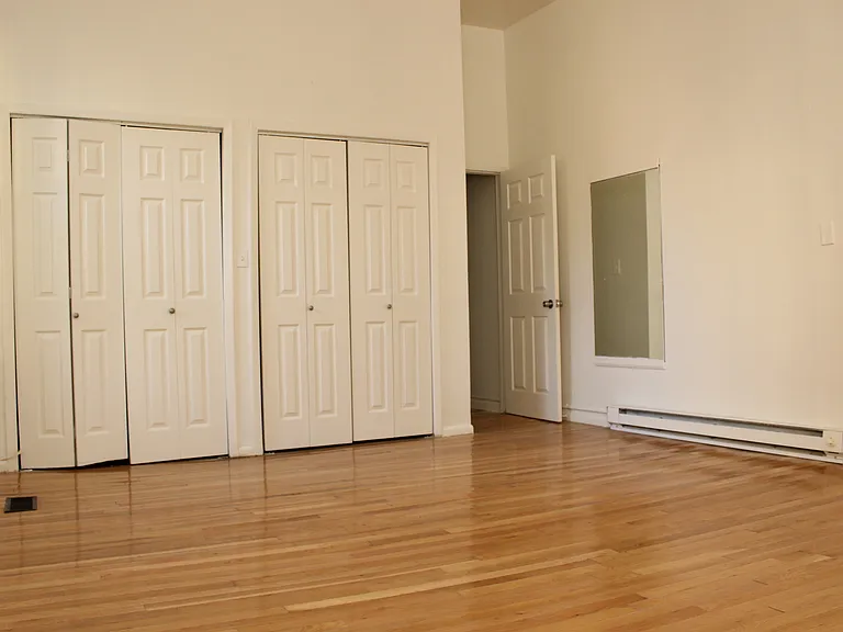 1824 Bolton Street — Photo 18