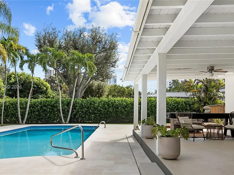 7825 SW 72nd Ave — Photo 30
