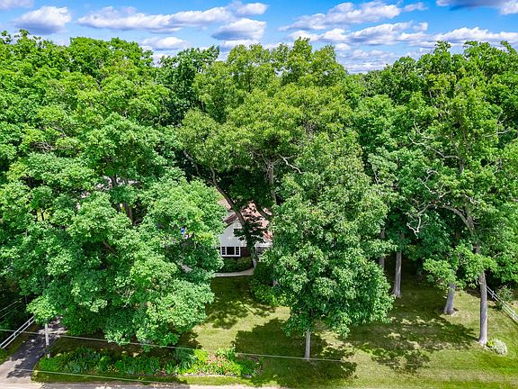 4th image of 127 Weckerly Rd