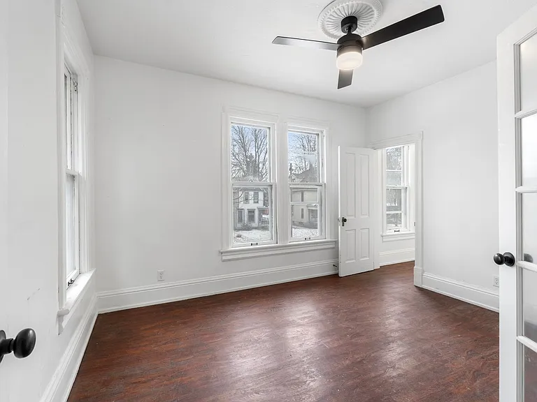 849 Columbia Ave — Photo 11