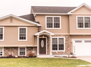1538 100th St, Niagara Falls, NY 14304