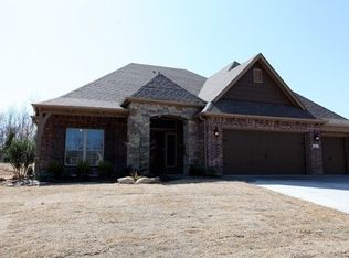 3017 W Gary St, Broken Arrow, OK 74012