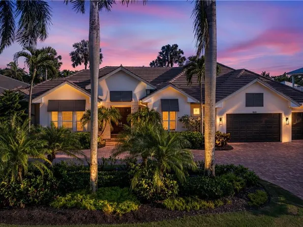 590 Putter Point PL, NAPLES, FL 34103
