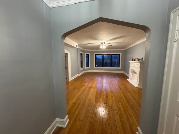 7749 S Kingston Ave APT 3, Chicago, IL 60649